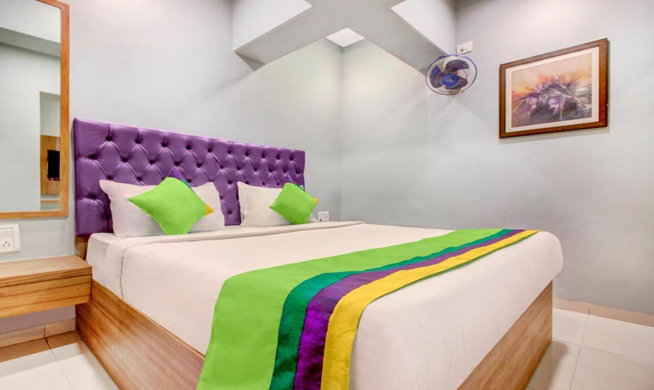 מלון מומביי Treebo Cruz Royale Santacruz West מראה חיצוני תמונה
