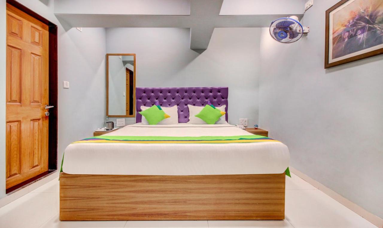 מלון מומביי Treebo Cruz Royale Santacruz West מראה חיצוני תמונה
